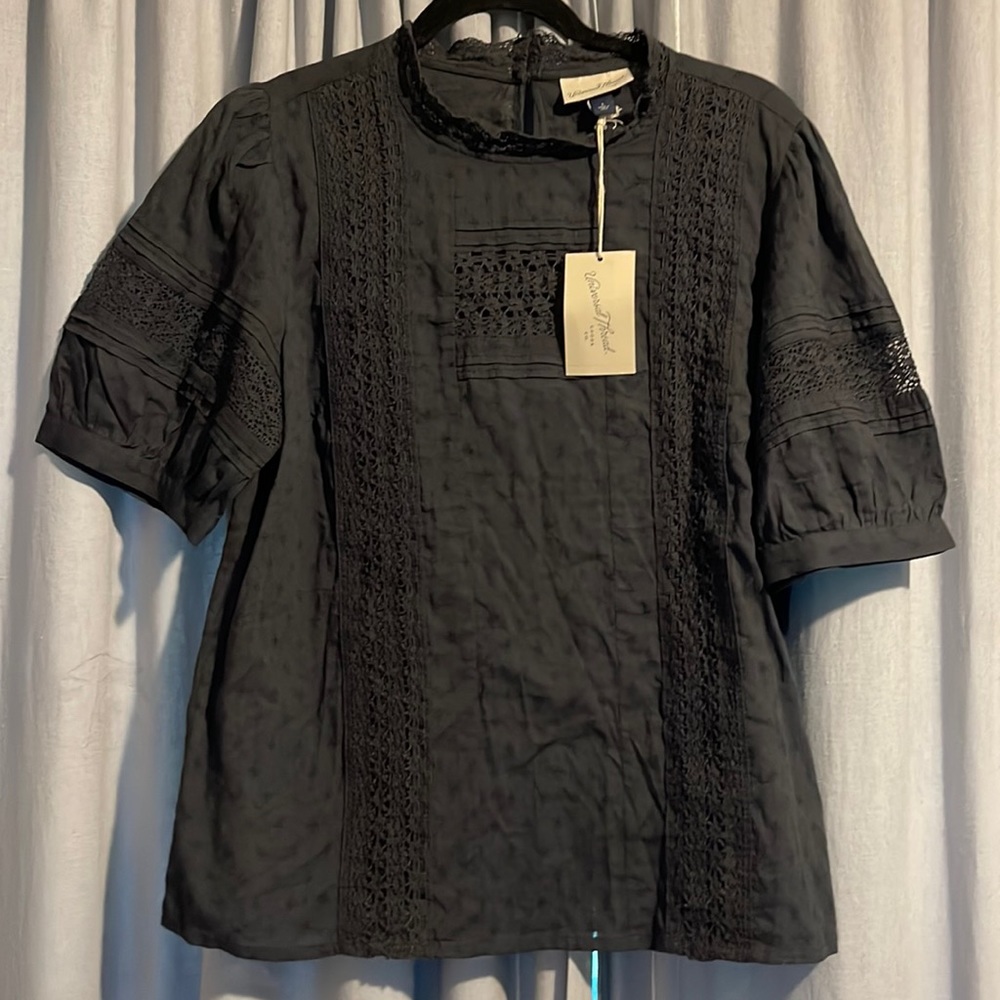 NWT Women’s Shirt SIZE LARGE